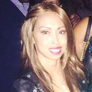 Meet your Posher, Yoni